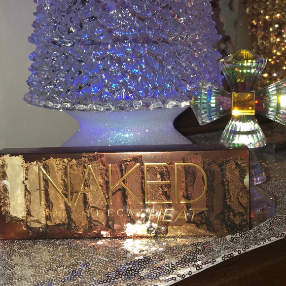 Naked Heat Palette - Picture 2 of 4